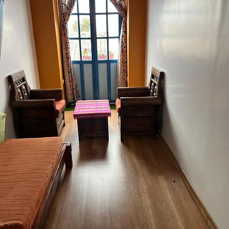 Hostal Cafe Tiana Латакунга Экстерьер фото