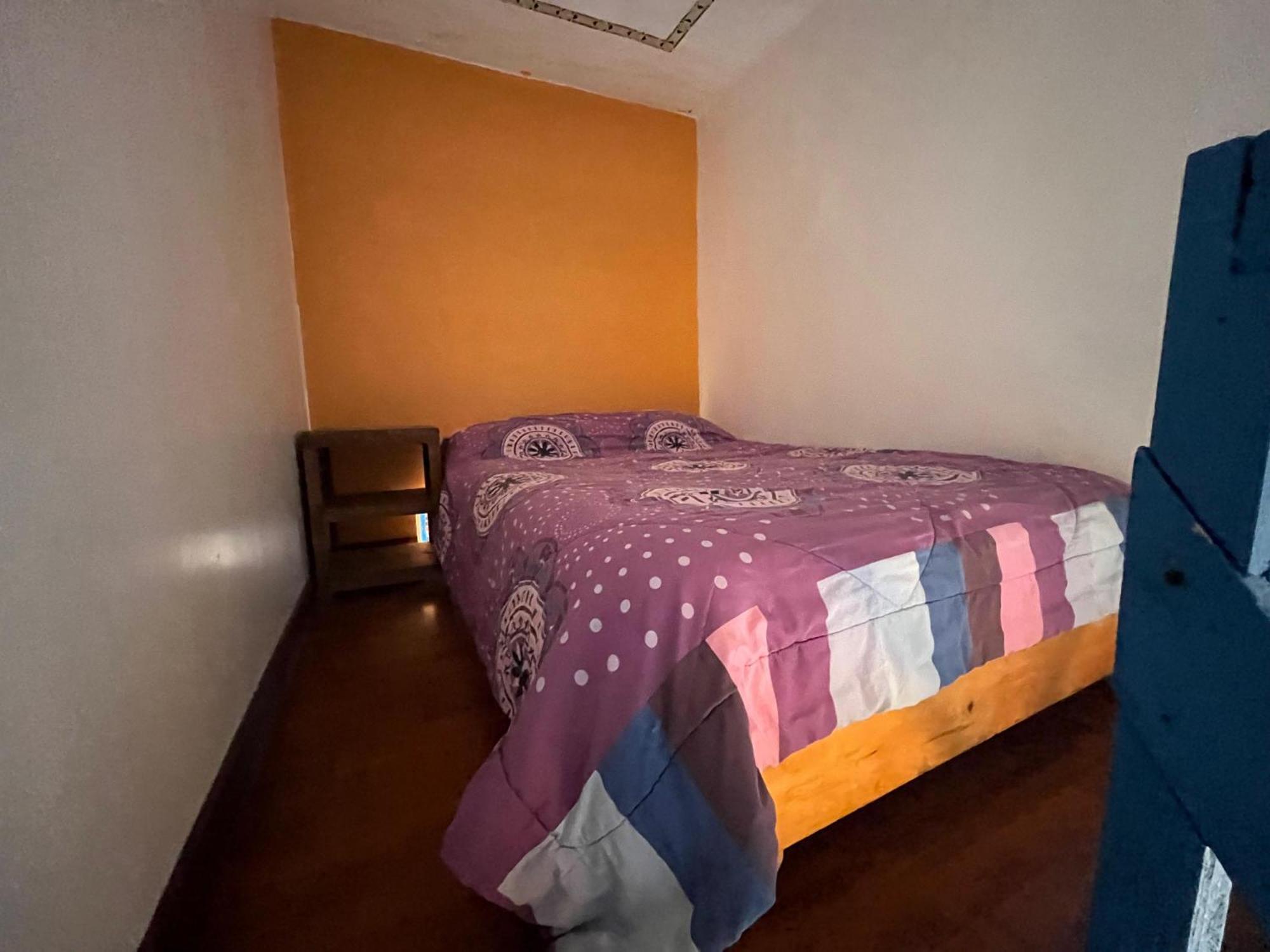 Hostal Cafe Tiana Латакунга Экстерьер фото